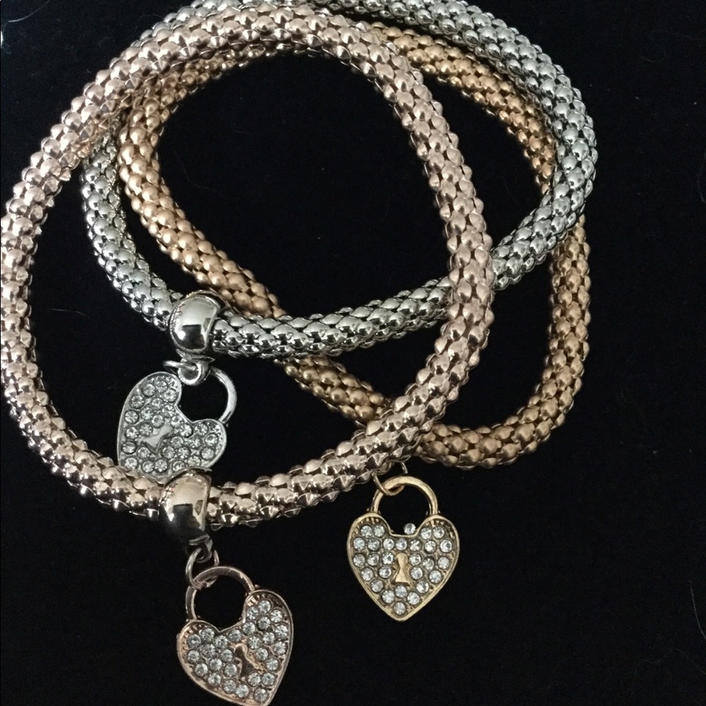 Tri color bracelet with hearts with crystals